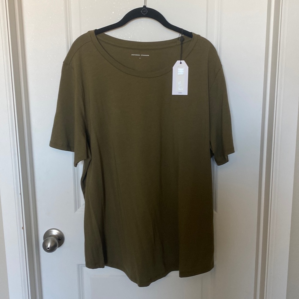 NWT olive green universal standard tee.